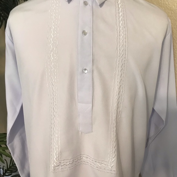 White long sleeves Hugo Mens Barong with classic embroidery, in sizes S to 6X. - Picture 4 of 8